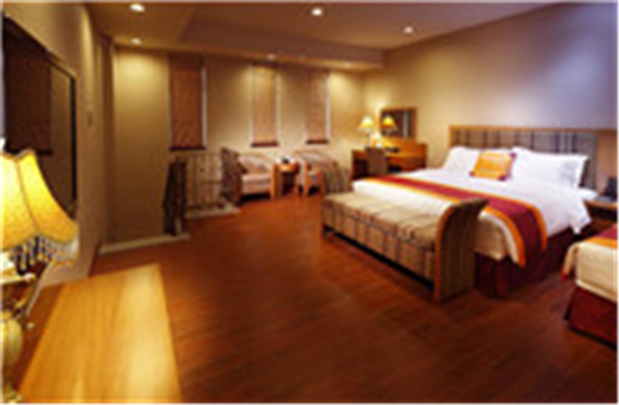The Royal Garden Hotel 4*